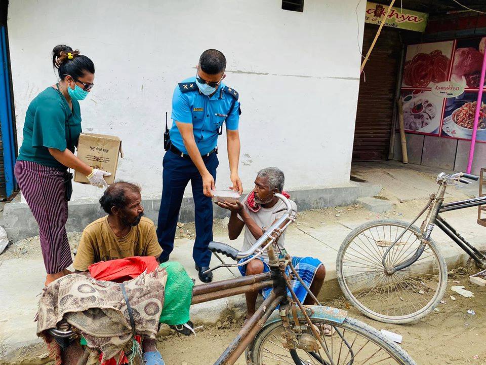 शान्ति सुरक्षासँगै सामाजिक कार्यमा पनि सक्रिय नेपाल प्रहरी