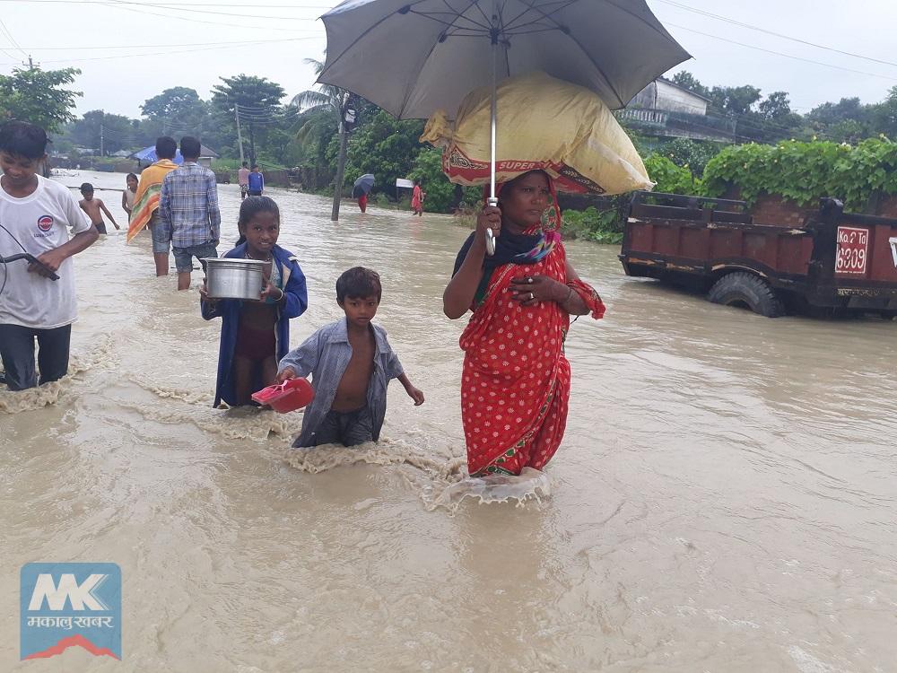 मोरङमा बस्तीमा पस्याे खाेलाकाे बाढी, ३७ घर-परिवार विस्थापित