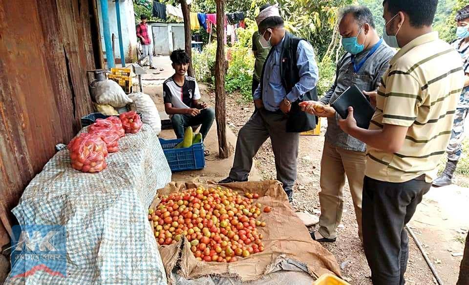 धरानमा आकासियो तरकारीको भाउ, व्यापारीद्वारा ब्रम्हलुट !