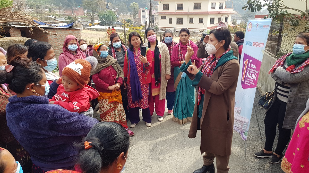 मुहानपोखरीमा एकदिने स्वास्थ्य शिविर : १३ महिलामा आङ खस्ने समस्या