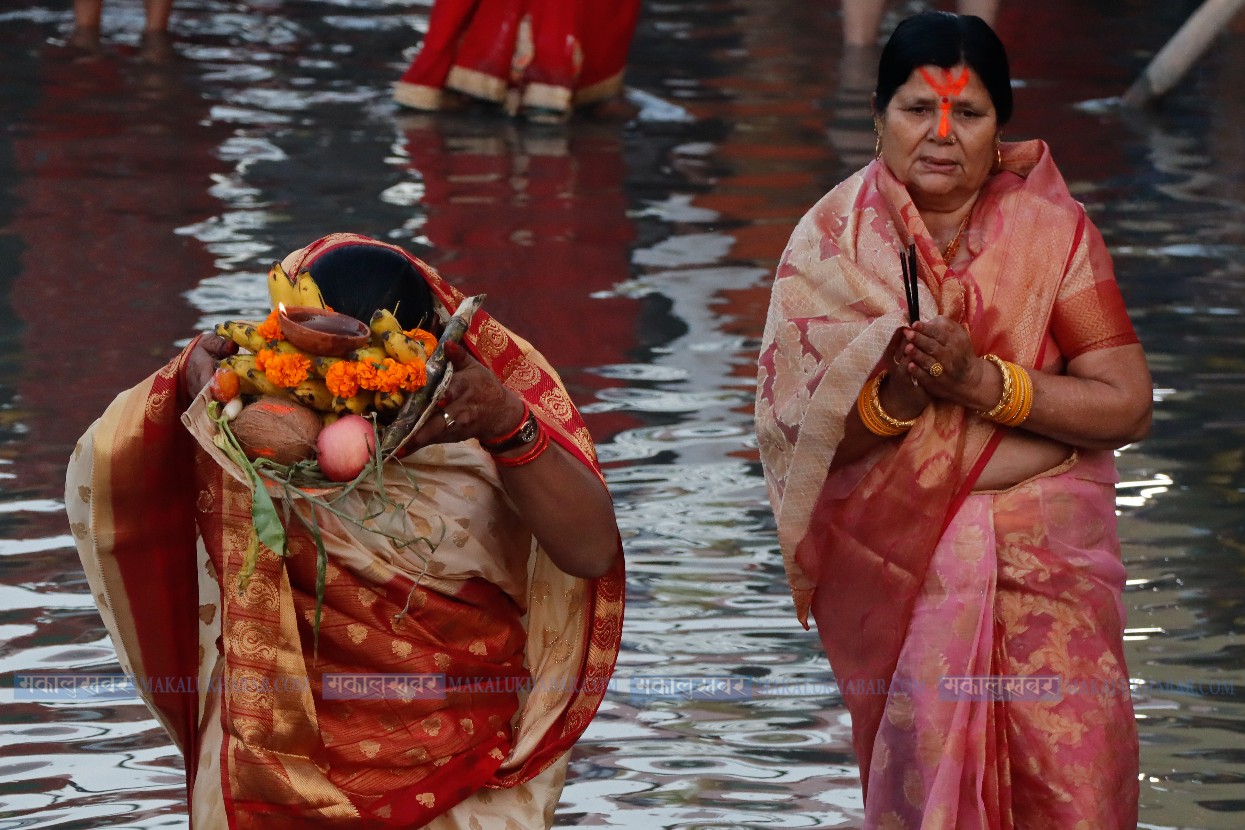 छठमय गौरीघाट (तस्बिरहरू)