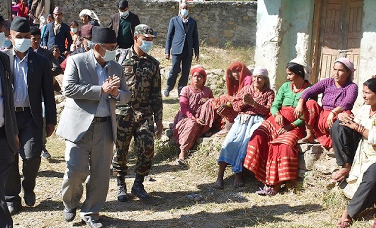 बाढी-पहिरो प्रभावित जिल्लालाई सङ्कटग्रस्त जिल्ला घोषणाका लागि पहल गर्छु : गृहमन्त्री खाण