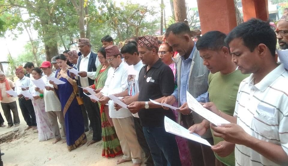 मन्दिर अगाडि उपमेयरकी उम्मेदवार चन्दको प्रतिज्ञा- ‘राजनीतिलाई कमाइ खाने भाँडो बनाउने छैन’