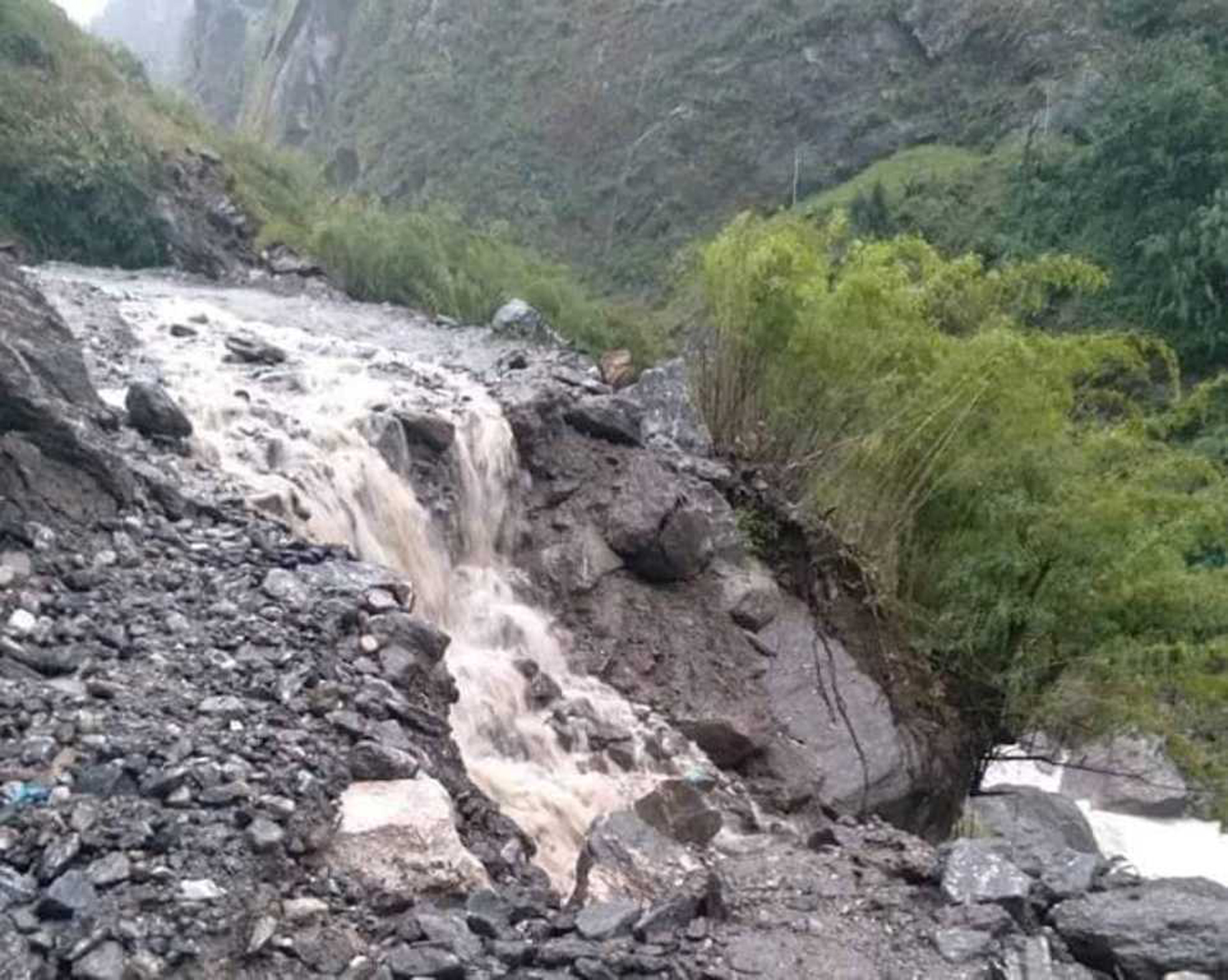 बाढी-पहिरो पीडित परिवारलाई कोशी सरकारले एक लाखका दरले दिने