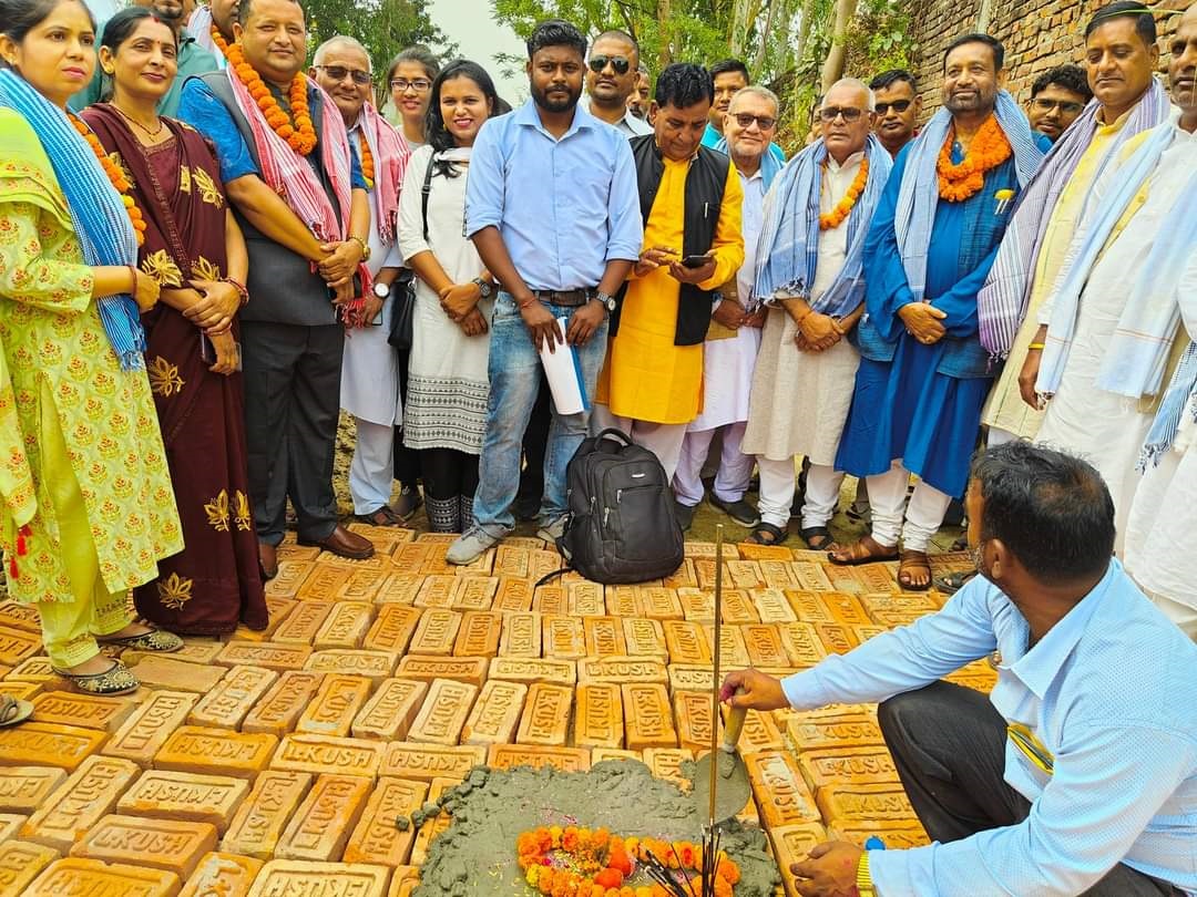 काँग्रेस धनुषाको भवन निर्माण गर्न मधेश सरकारको ४० लाख, निधीले गरे शिलान्यास