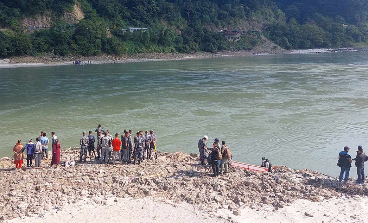 सशस्त्र प्रहरी बलको डुङ्गा दुर्घटना हुँदा २ जना घाइते