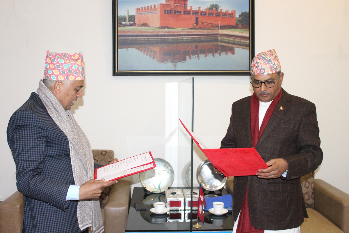 ग्लोबल आइएमई बैंकका अध्यक्ष ढकालद्वारा पद तथा गोपनीयताको शपथ ग्रहण