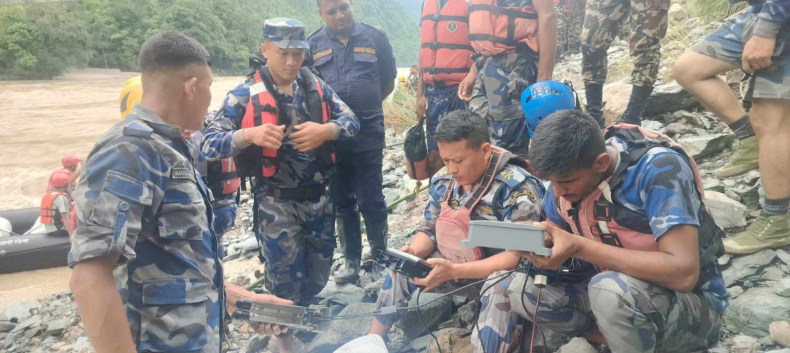 १०३ किलोमिटर टाढा भेटियो त्रिशूलीमा बेपत्ता बसका चालक-सहचालकको शव