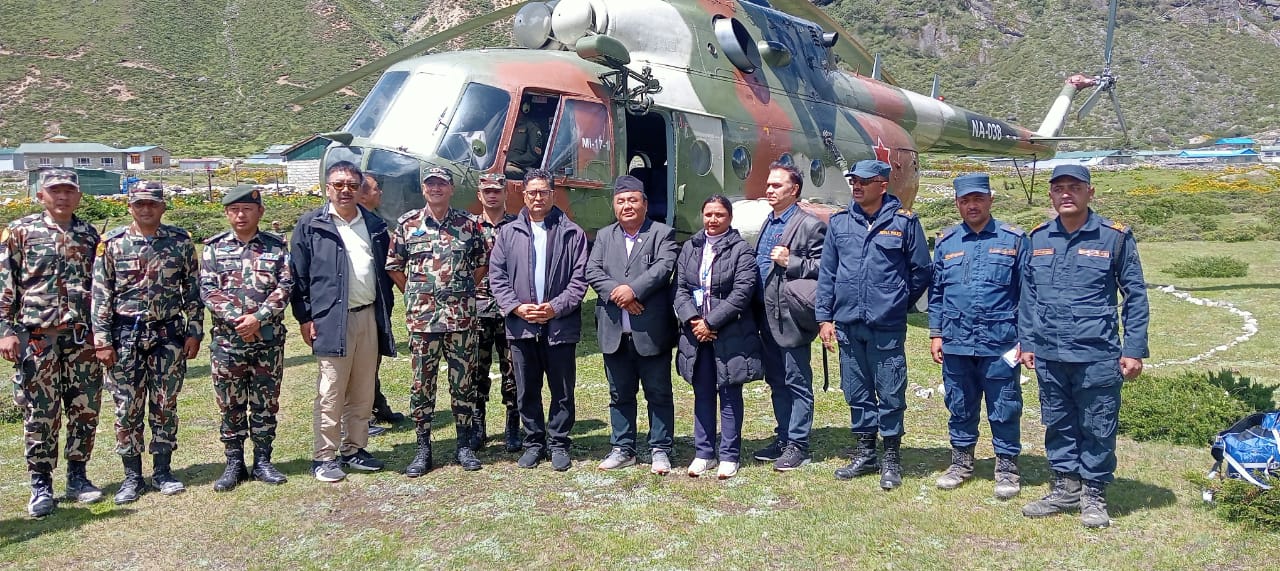 रक्षामन्त्रीद्वारा खुम्बु थामे क्षेत्रको अवलोकन, शतर्क रहन आग्रह