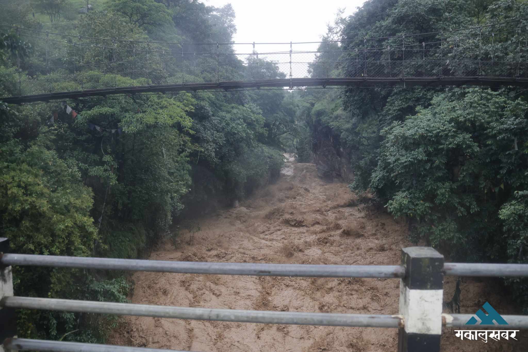 अविरल वर्षासँगैको बाढी र डुबानले काठमाडौं जलमग्न