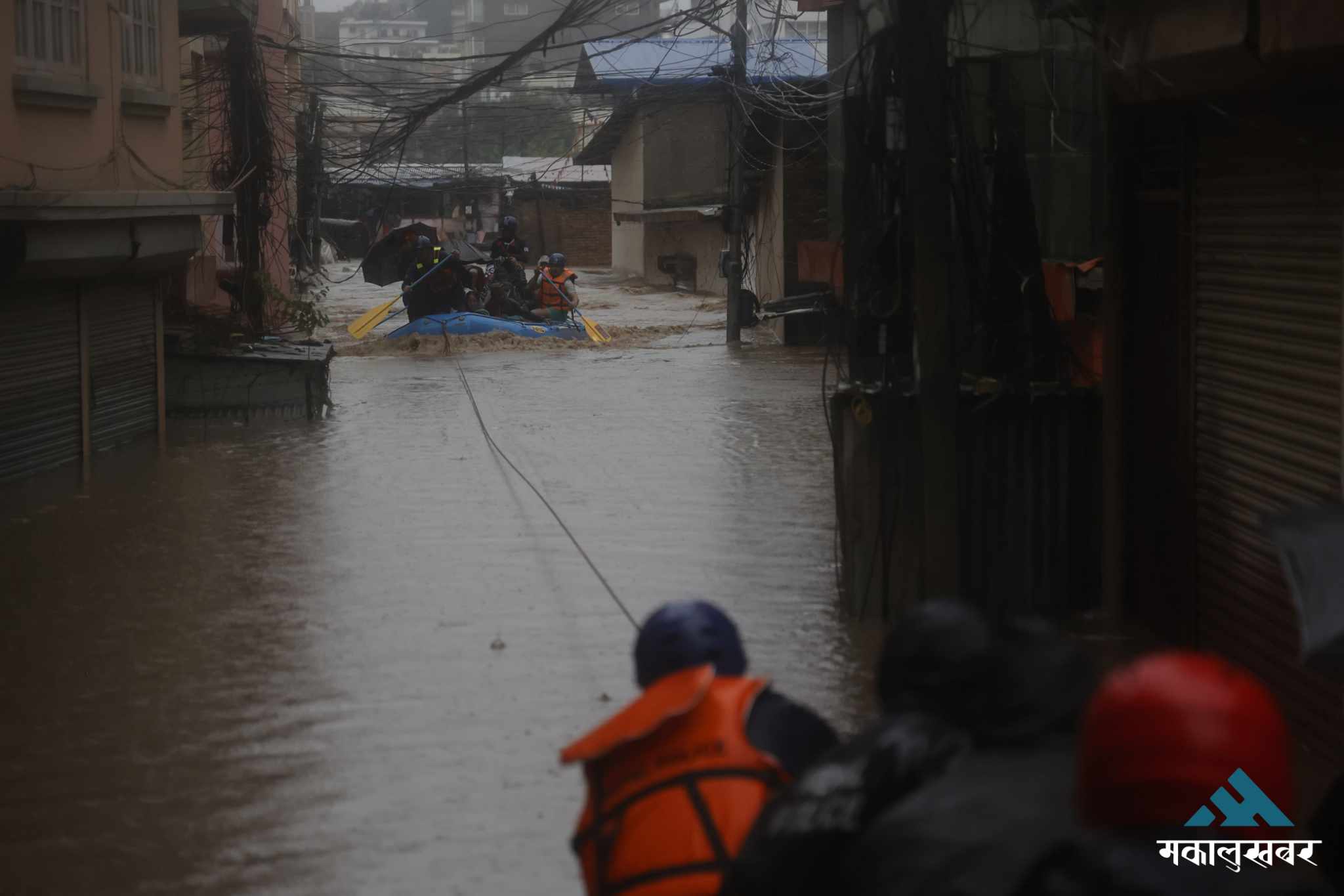 काठमाडौंमा घरभित्रै बाढी, अस्तव्यस्त जनजीवन (तस्बिरहरु)