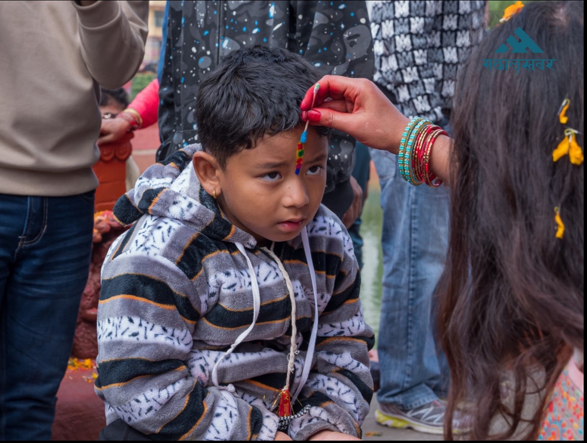 बालगोपालेश्वरमा भक्तजनद्वारा पूजा आराधना