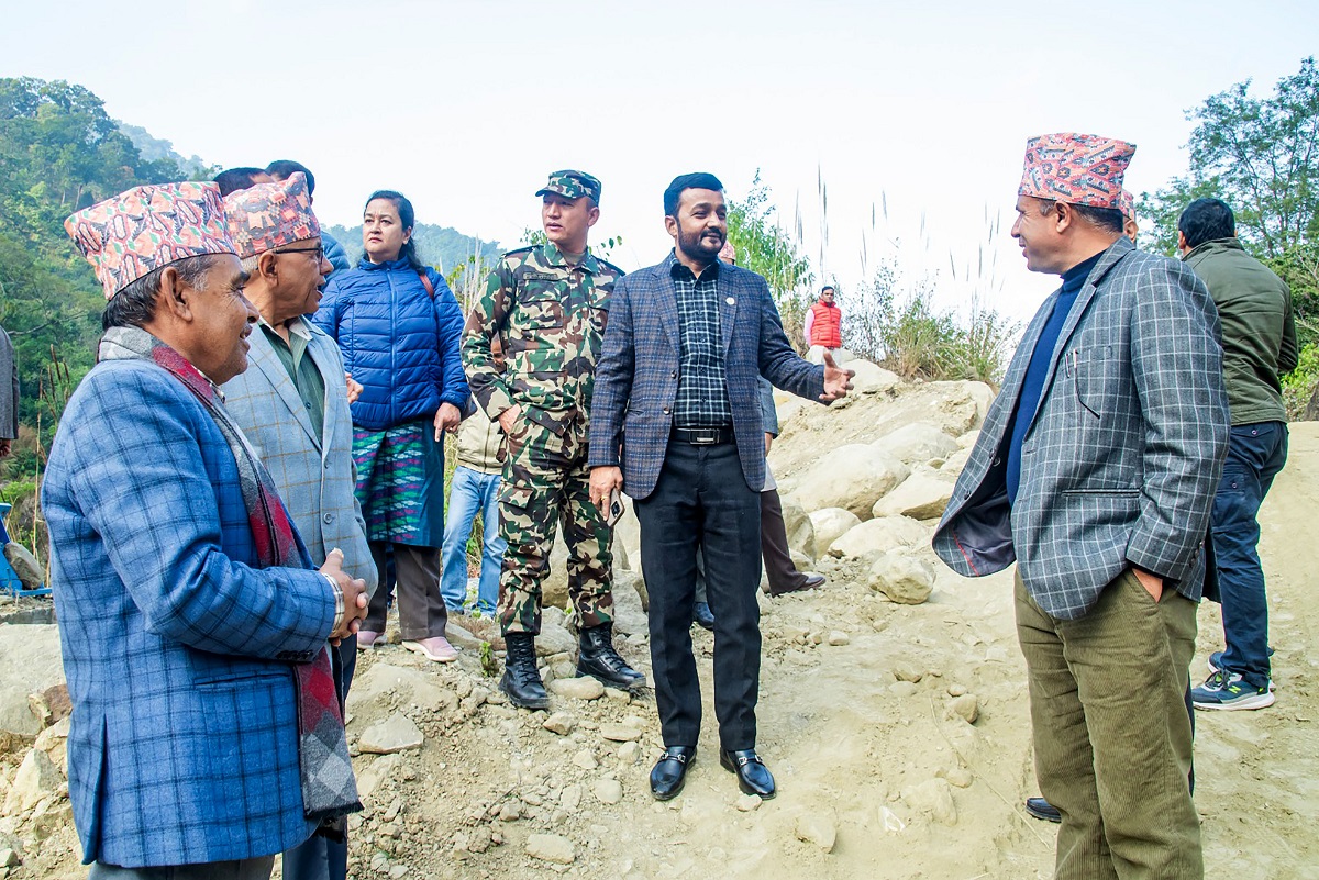 शुद्ध खानेपानी उपलब्ध गराउन सरकार प्रतिबद्ध छ : मन्त्री यादव