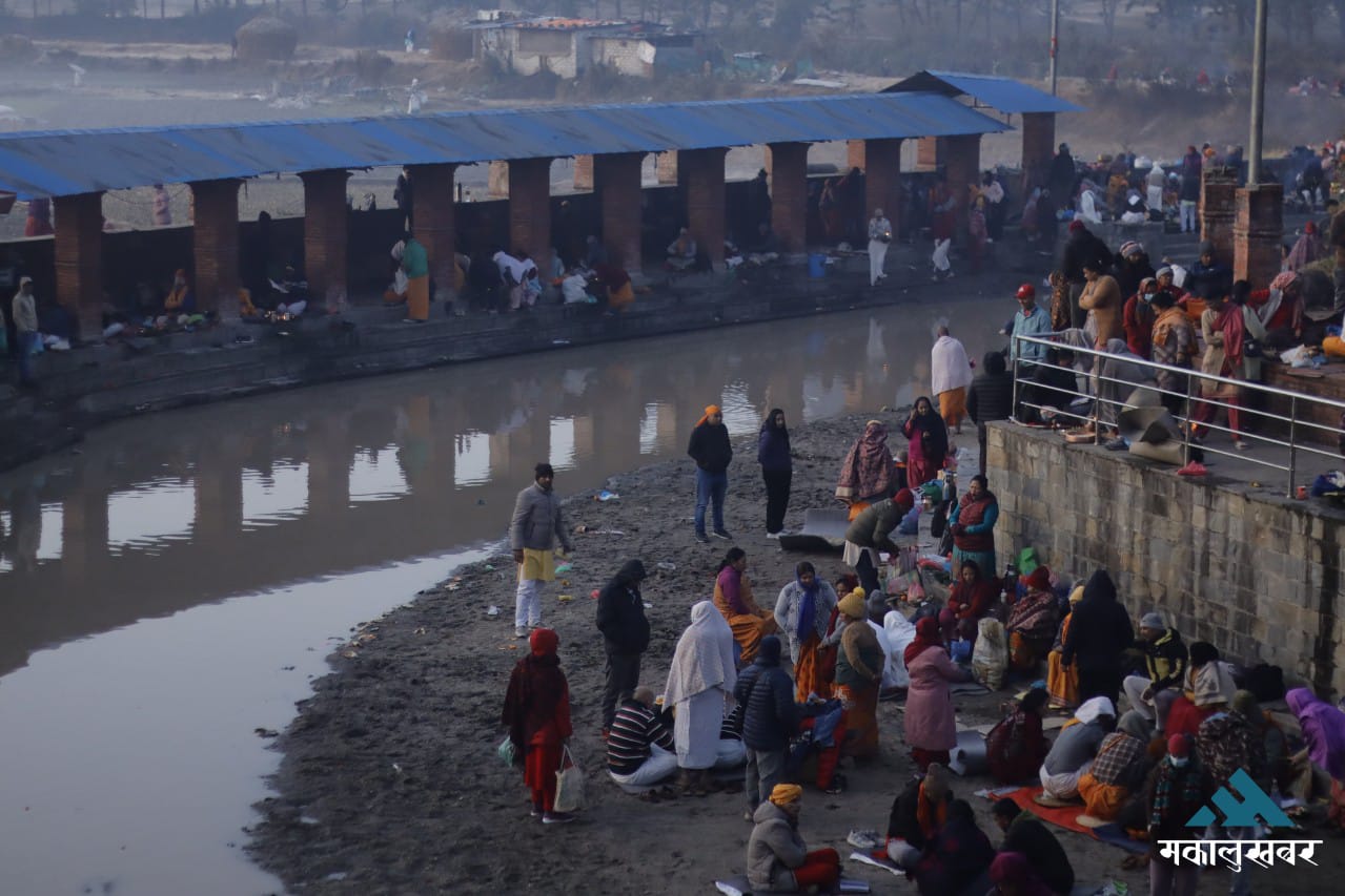 पौषे औँसी : उत्तरगयामा श्राद्ध गर्नेको घुइँचो (तस्बिरहरू)