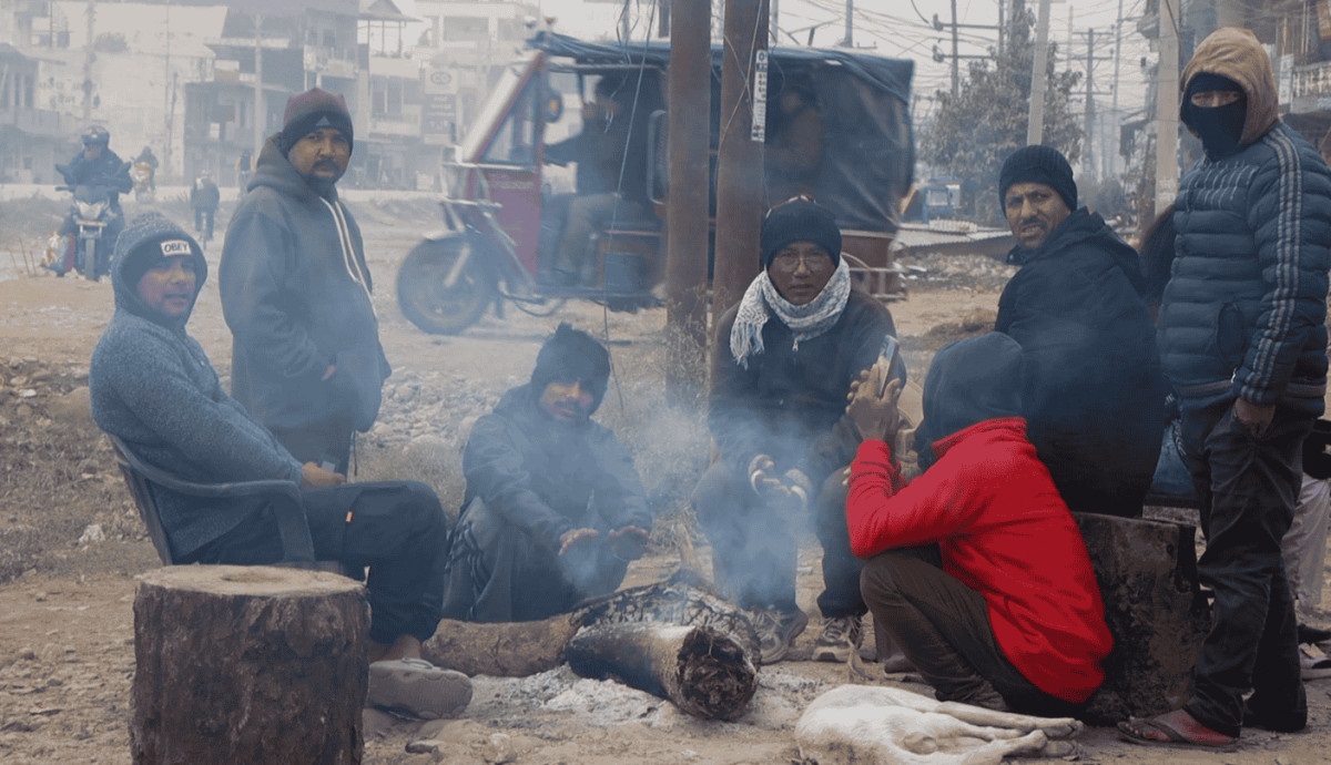 चिसो बतास र हुस्सु लागेपछि निम्न वर्गका मजदुरहरूको जनजीवन प्रभावित