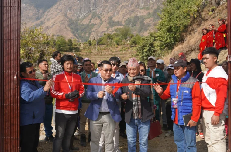 तुसारेपानीमा चन्दा उठाएर खेलमैदान निर्माण